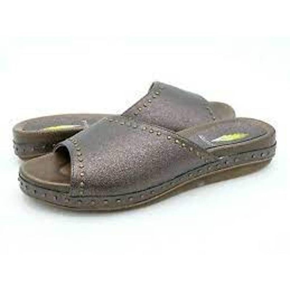 Volatile Shoes | Volatile Womens Bronze Studded size 6